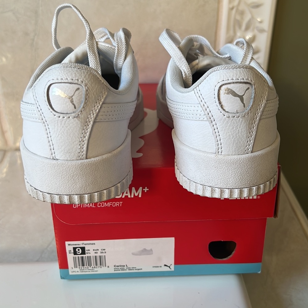 White Leather Pumas - Picture 4 of 5